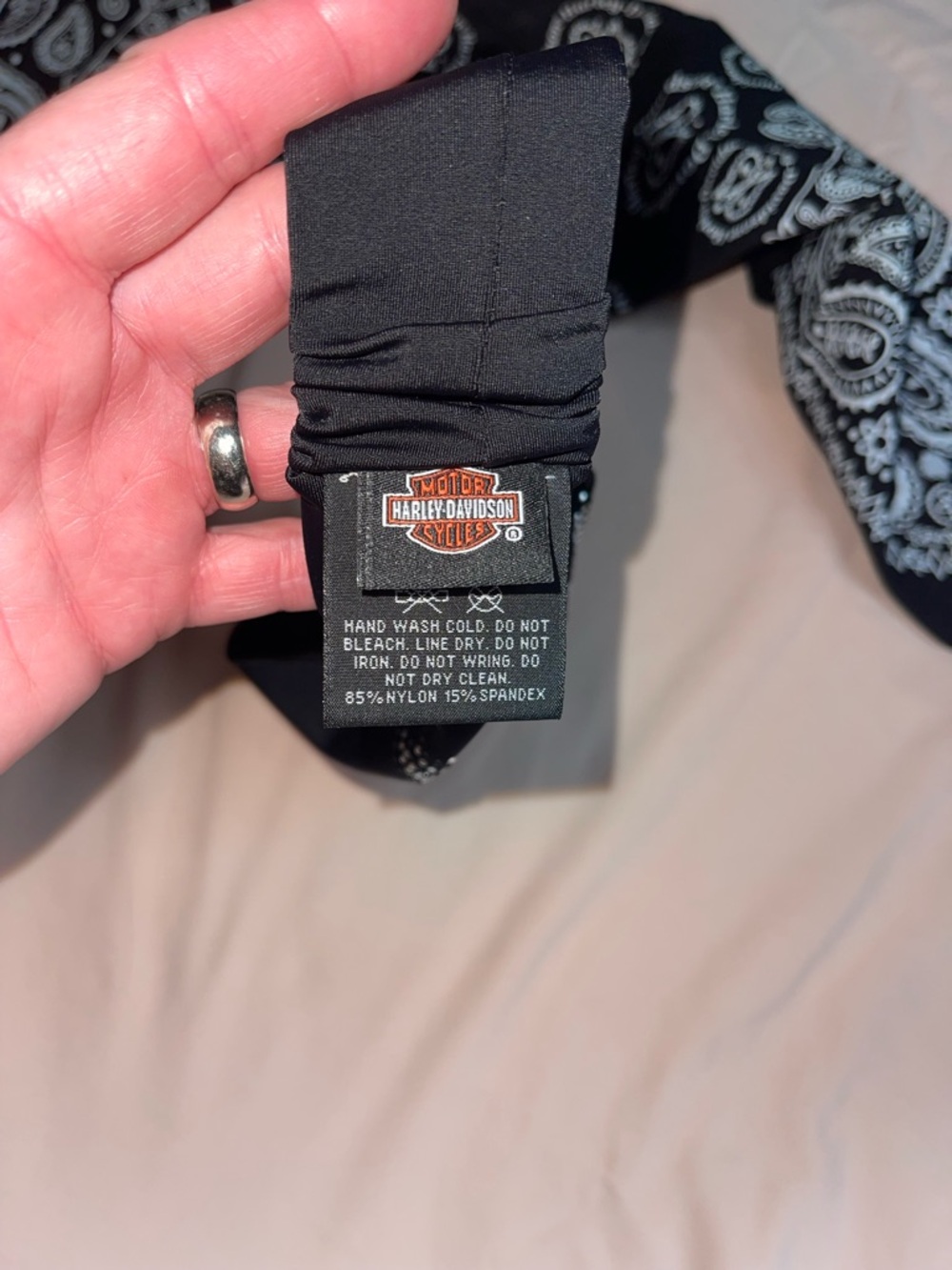 Harley-Davidson Black and White Bandana and Rhinestone stretch headband - Picture 4 of 6